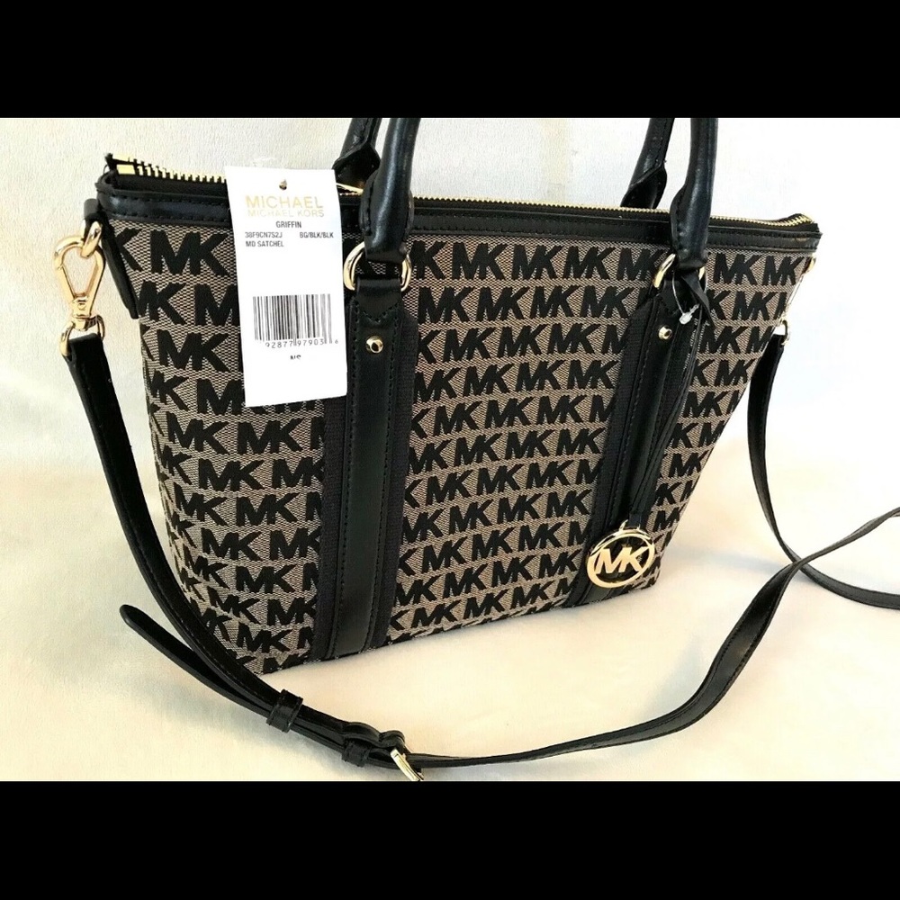 Authentic Michael Kors griffin medium blck satchel - Picture 2 of 8